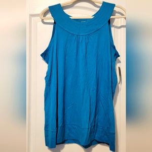 NWT women's top. Size XL.